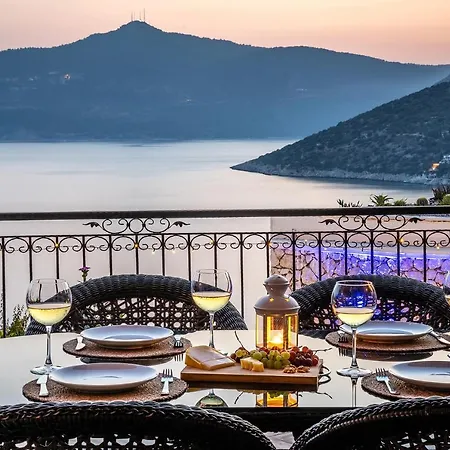 Apartment Olympos With Stunning Sea Views And Pool Kalkan